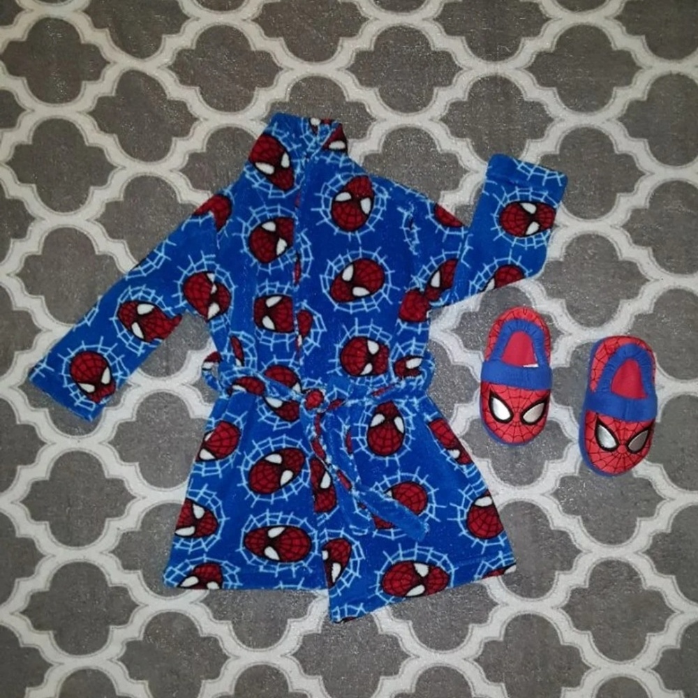 Spider-Man 2 Robe With Matching Slippers - Picture 2 of 7
